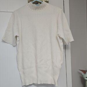 Melanie Lyne Ivory Pearl Collar Sweater Top – Elegant